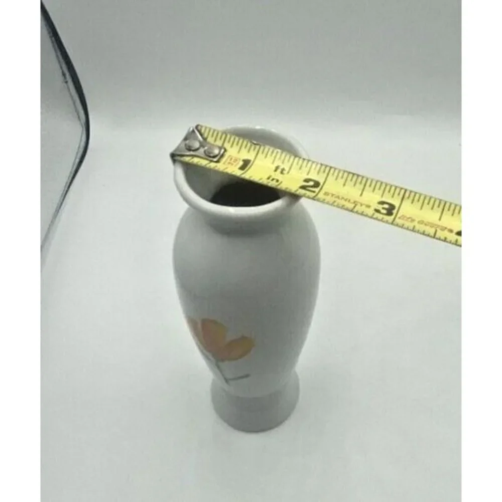 Takahashi San Francisco White Yellow Floral 7 1/2” Bud Vase Made Japan Cottage